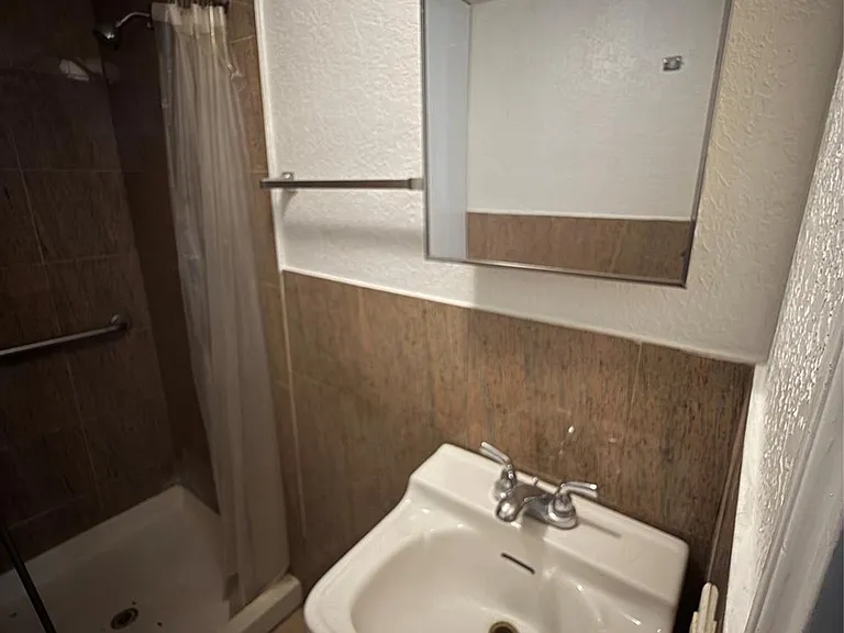 3002 Market St #4 — Photo 13
