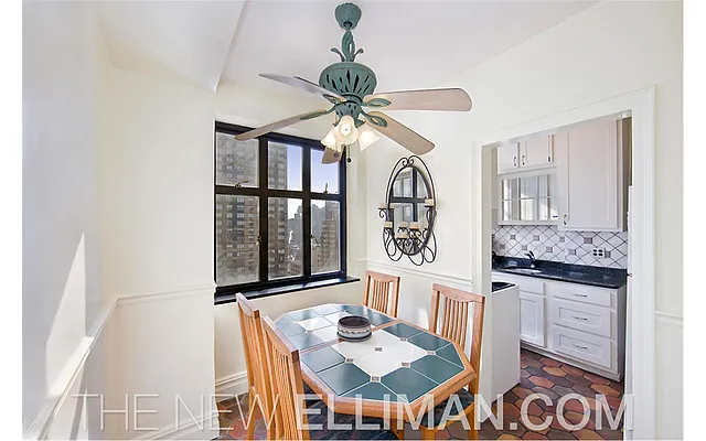 Sold by Douglas Elliman | media 10