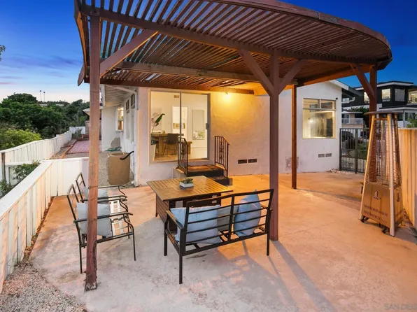 831 Candlelight Pl, La Jolla, CA 92037