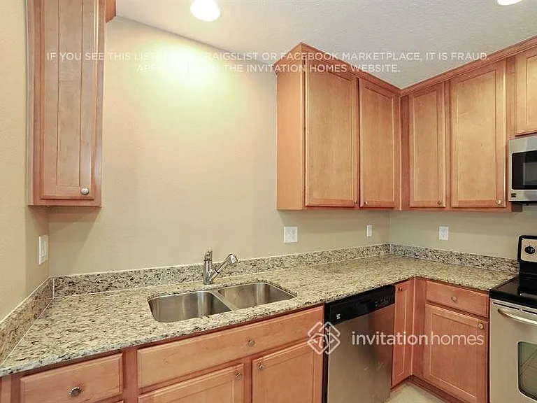 3328 Thistledown Ln — Photo 8