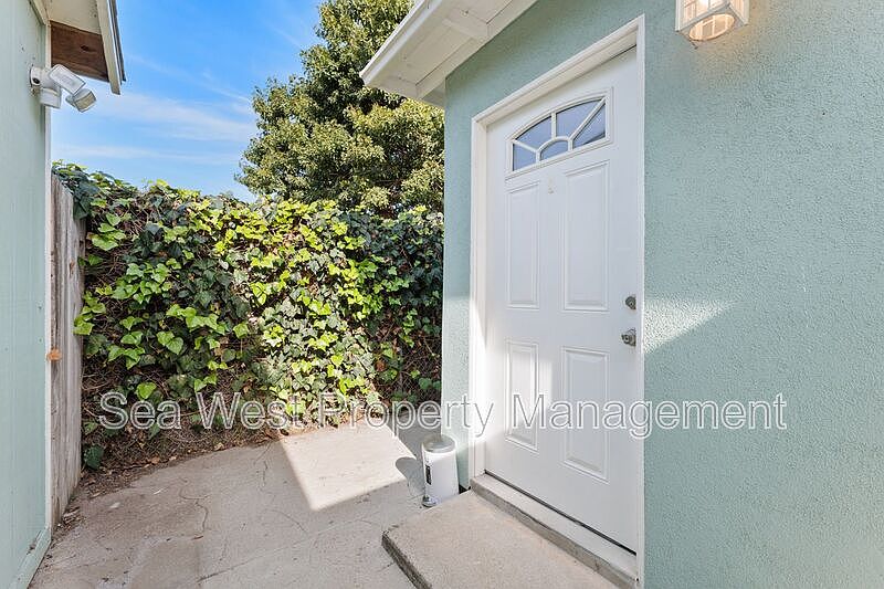 1st image of 274 La Veta Ave #A