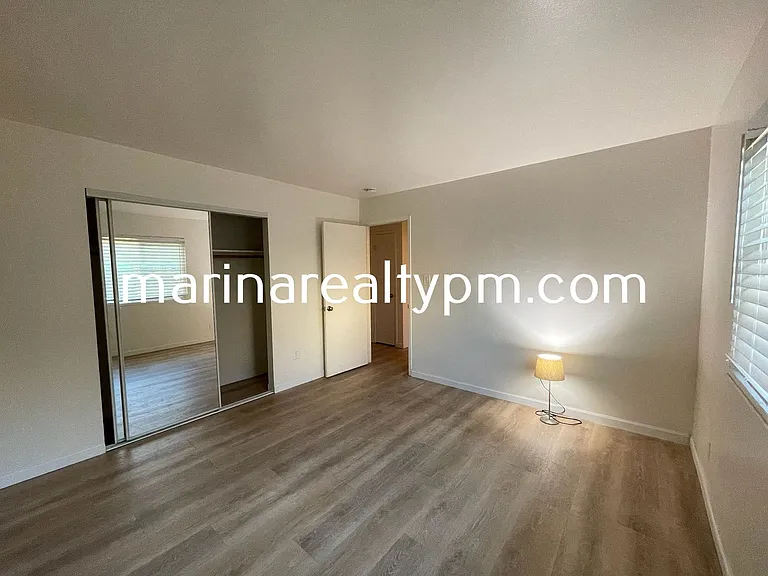 114 Carolina St #B — Photo 16