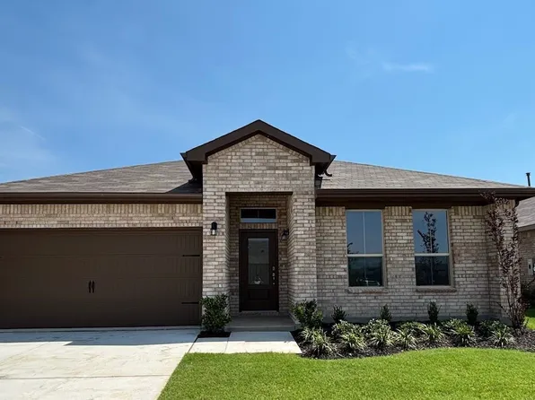 119 Goodnight Ct, Cleburne, TX 76033