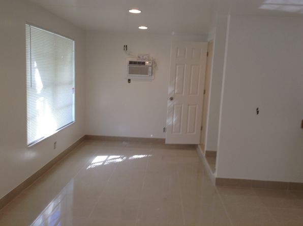 321 Kenilworth Blvd