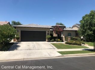 12108 Parkerhill Dr, Bakersfield, CA 93311