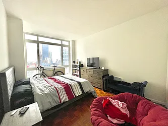 Rented by Addison Property Group