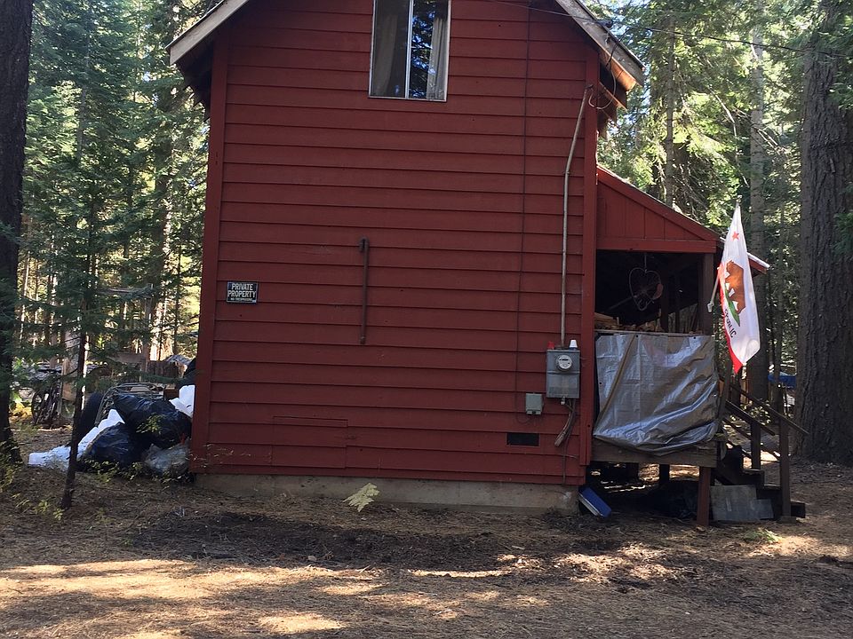 Colonial Salt Box 2-story