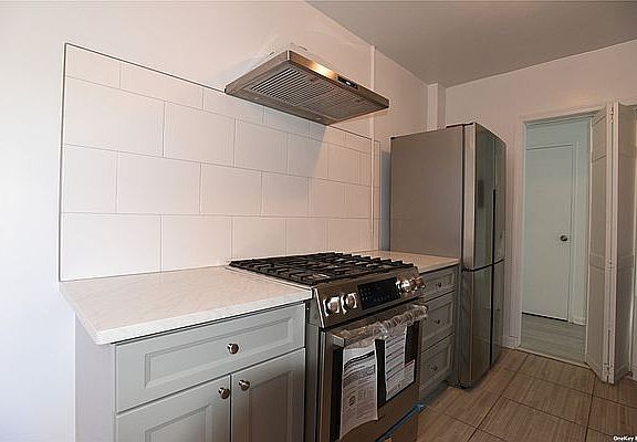 4th image of 65-65 Wetherole St #4S