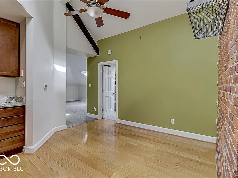 714 Buchanan St #18 — Photo 10