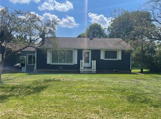 220 Baird Rd, Edinburg, PA 16116