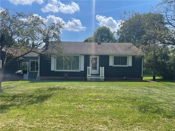 220 Baird Rd, Edinburg, PA 16116