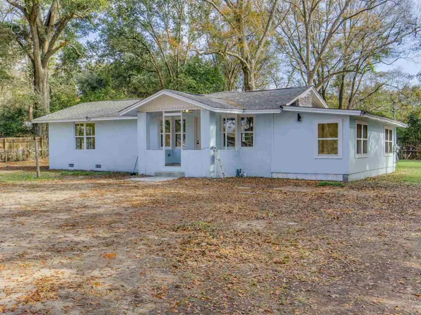 8720 Chemstrand Rd, Pensacola, FL 32514