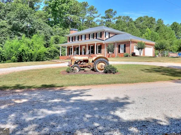 1025 Hodges Cir, Mansfield, GA 30055