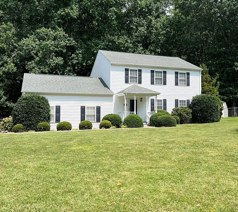 108 Fieldstone Ct