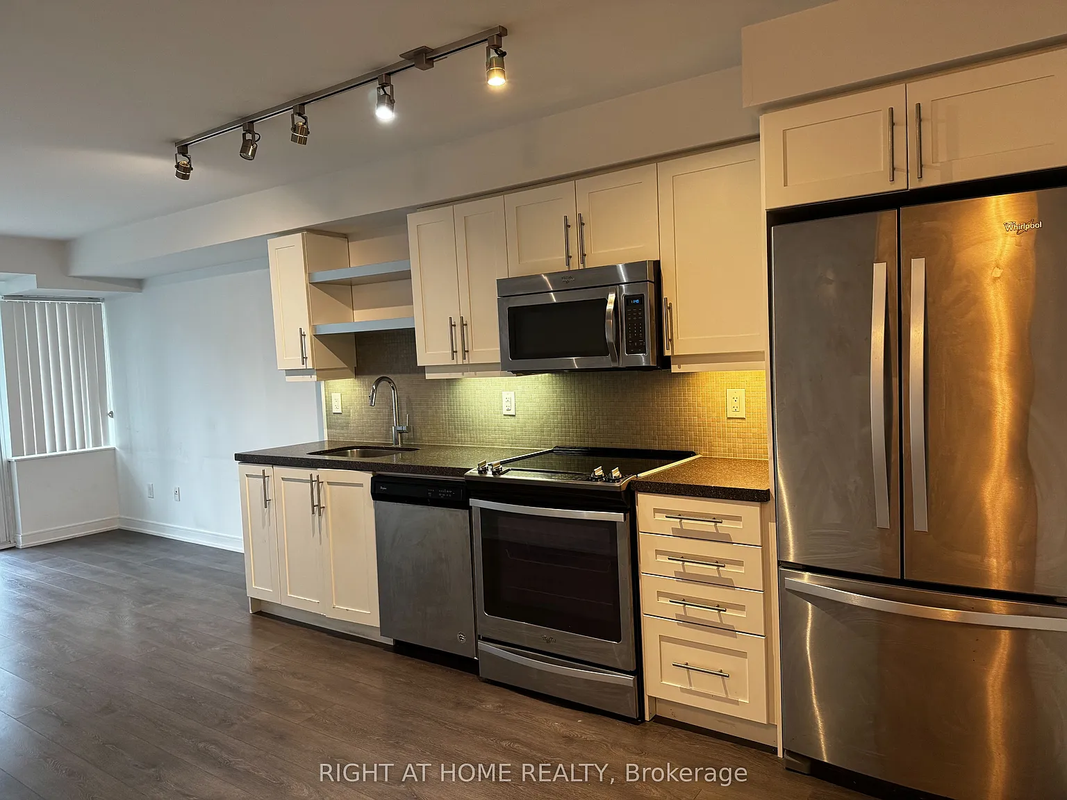2 bed, $2,750 — Photo 3