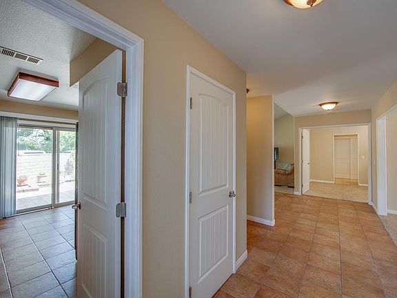 3rd image of 3088 Saffron Cir