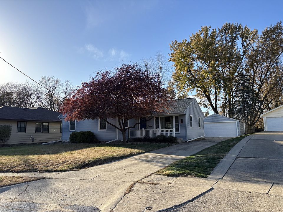 1st image of 2309 Park Ln