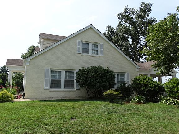 2nd image of 1745 33rd Street Dr SW
