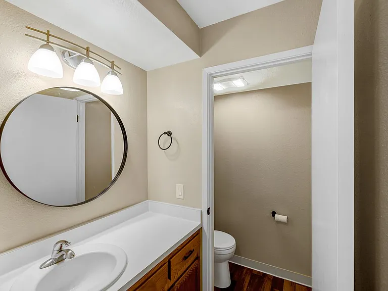 330 Watson St — Photo 7
