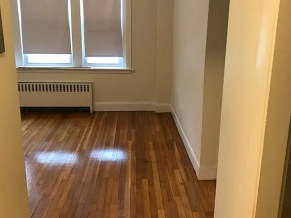 35 Lancaster Ter, Brookline, MA