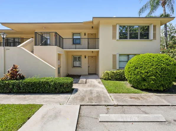 2900 SW 22nd Circle #221f, Delray Beach, FL 33445