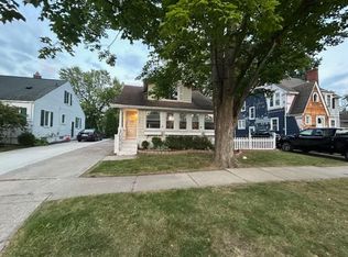 3250 Cumberland Rd, Berkley, MI 48072