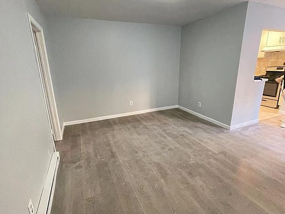 3rd image of 1300 S 7th St Floor 1