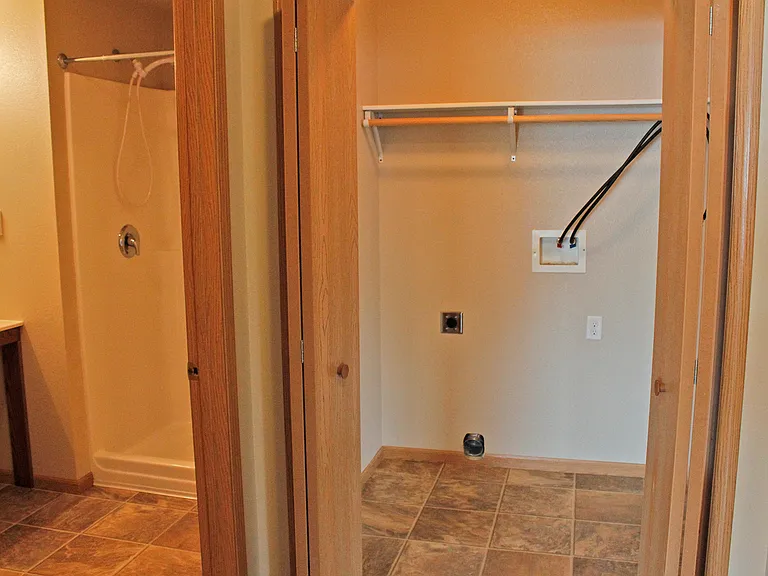 North Prairie Apartments — Photo 6