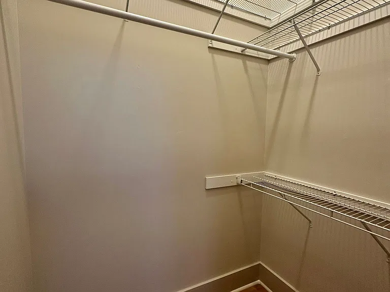 537 W 2nd St #201 — Photo 5