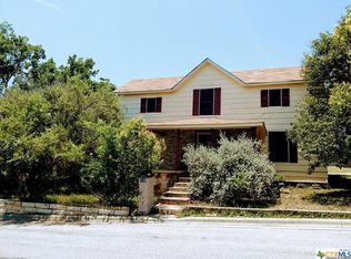 108 N Walnut St, Lampasas, TX 76550