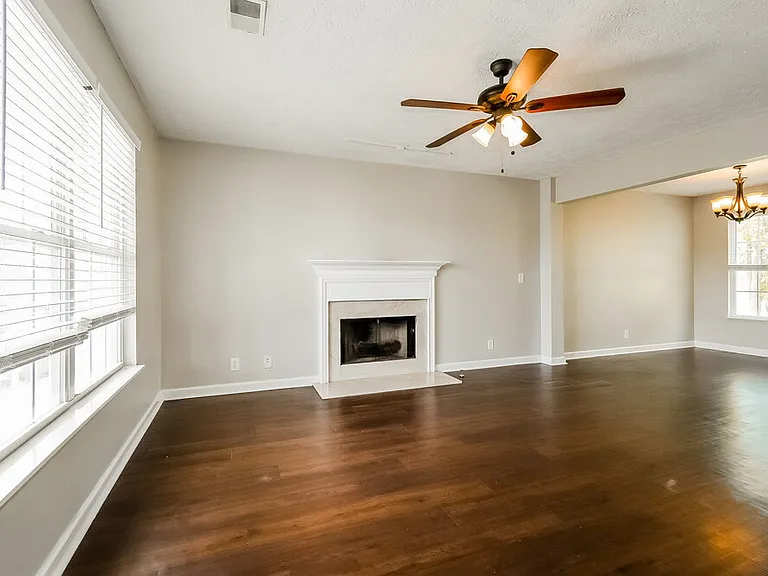 804 Cainbrook Ct — Photo 5