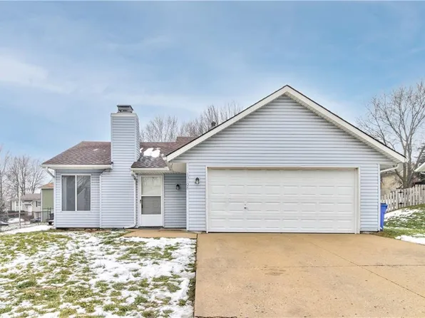 13108 S Brougham Dr, Olathe, KS 66062