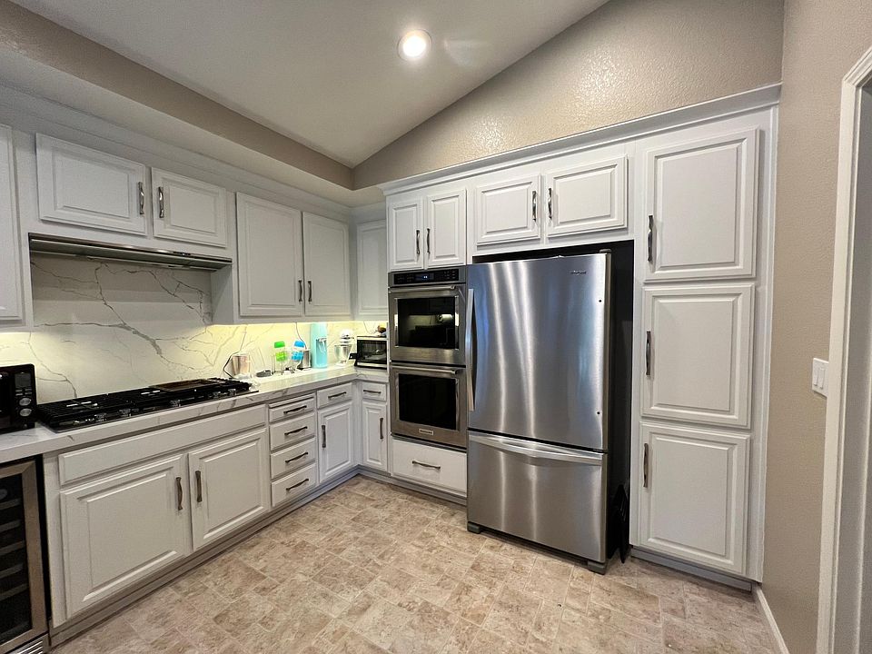 1st image of 500 Chatelaine Ct