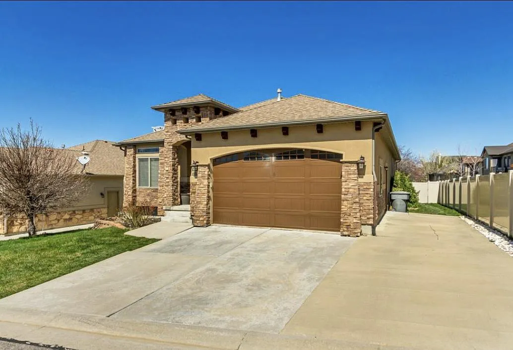 498 W Aspen Peak Dr — Photo 2