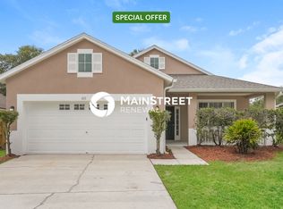 610 Wave Crest Cir, Valrico, FL 33594