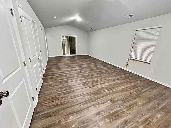 5th image of 4105 Brooklyn Ave