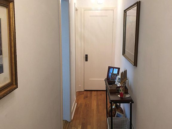 5th image of 366 N Curson Ave APT 4