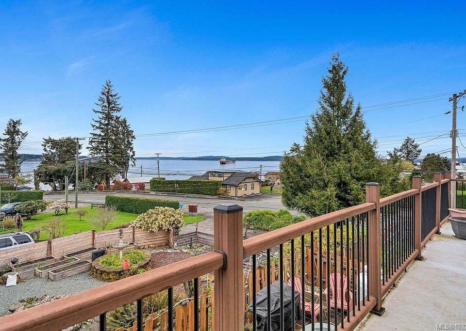 1st image of 11090 Chemainus Rd
