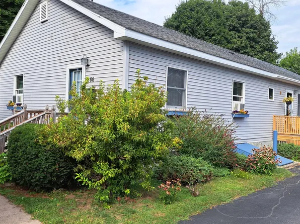 66 Oak St, Plattsburgh, NY 12901