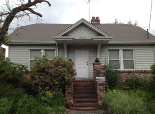 7048 20th Ave NE, Seattle, WA 98115