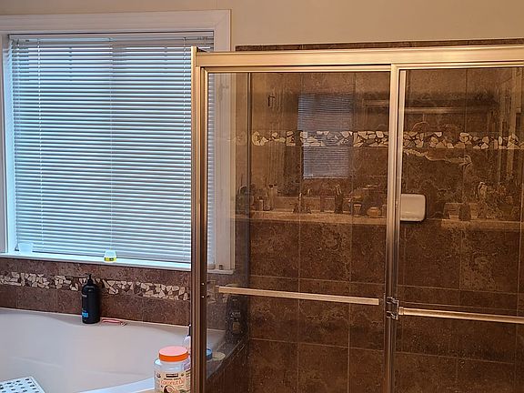 5th image of 13667 Venturi Ln #229
