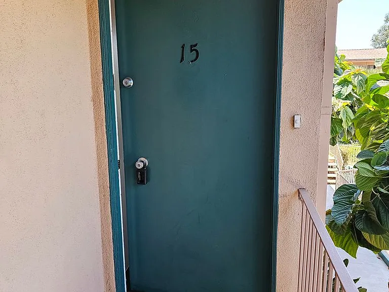 1414 W McFadden Ave — Photo 16