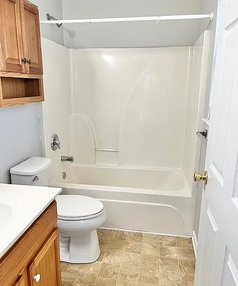 1 of two Full Baths!