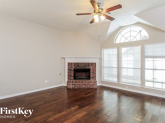 3rd image of 2300 Ash Leaf Ln
