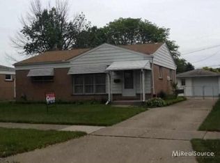 11736 Stamford Ave, Warren, MI 48089