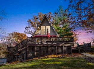 2230 Valley Rd NE, North Liberty, IA 52317