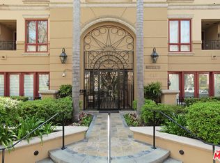 411 N Oakhurst Dr UNIT 404, Beverly Hills, CA 90210