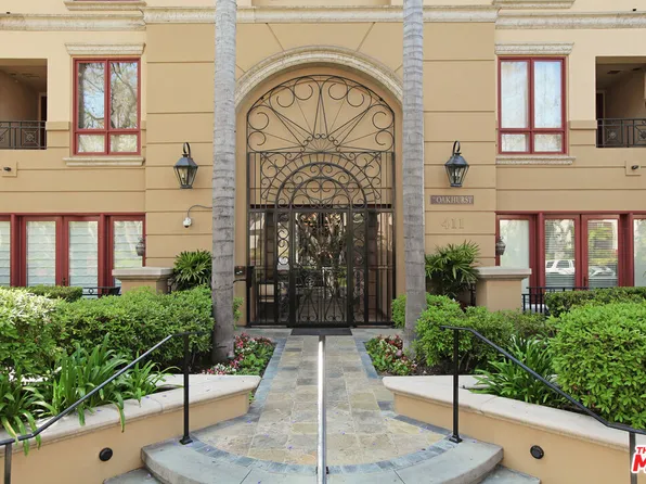 411 N Oakhurst Dr Unit 404, Beverly Hills, CA 90210