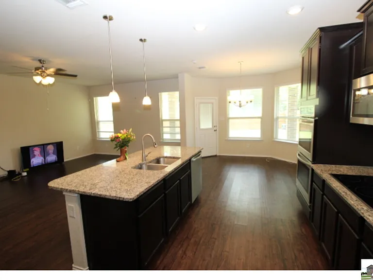 1202 Stonewall Rdg — Photo 12