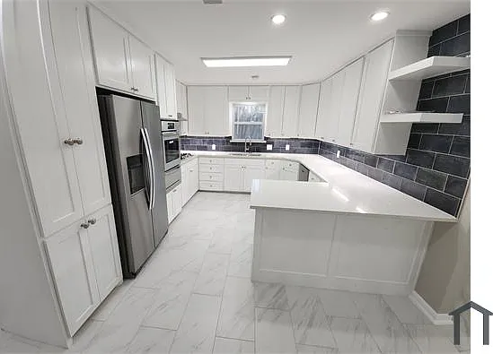 5104 Laurel Ln — Photo 11